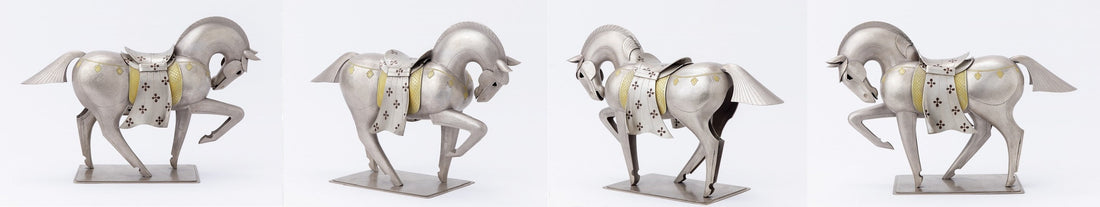 《年末年始休業のお知らせ　 Holiday notice》